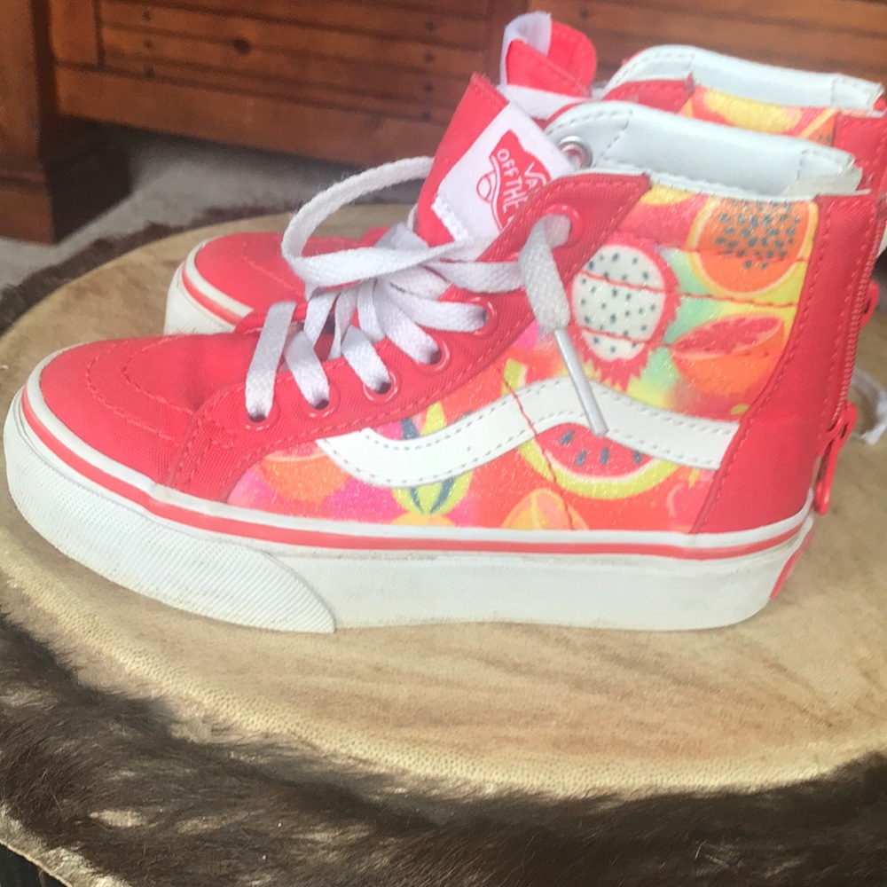 Girls zip heel Vans